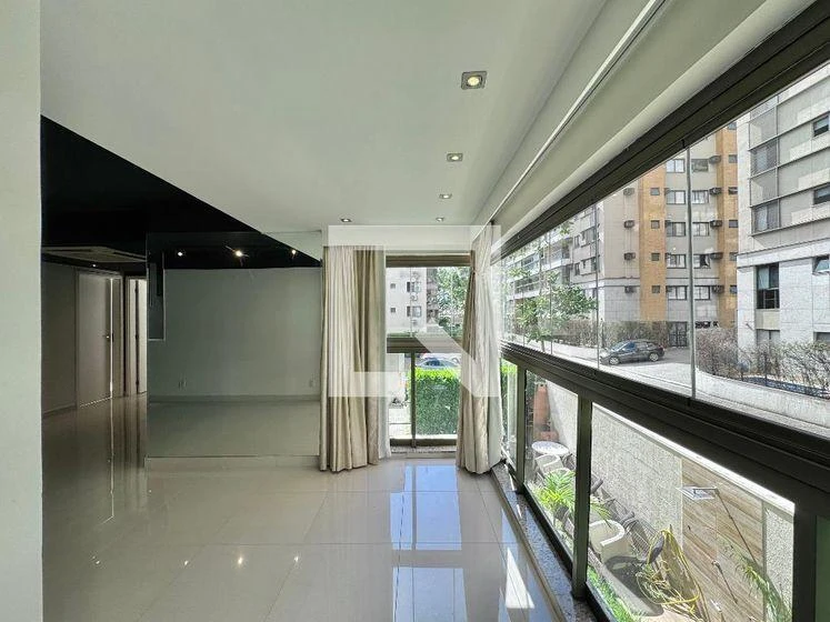 2-bedroom apartment with a walk-in closet in Rio de Janeiro — photo 28
