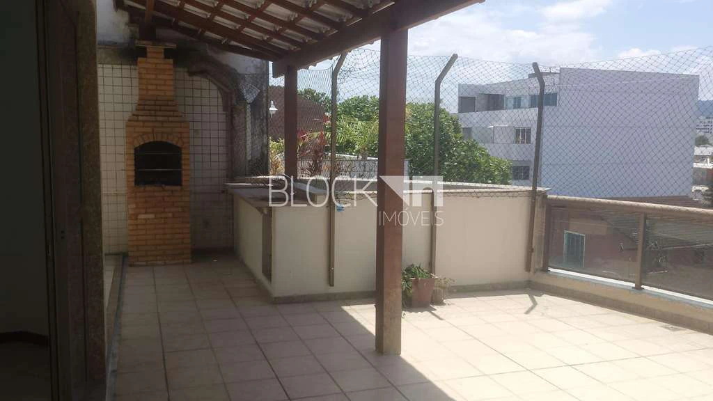 183 m² unfurnished apartment with 3 bedrooms and mountain view — photo 30
