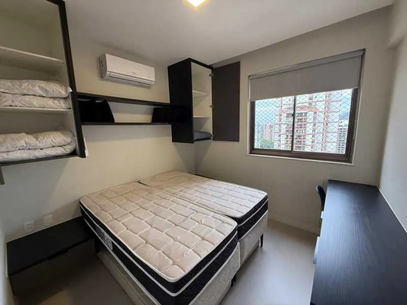One-bedroom apartment with a washing machine — photo 5
