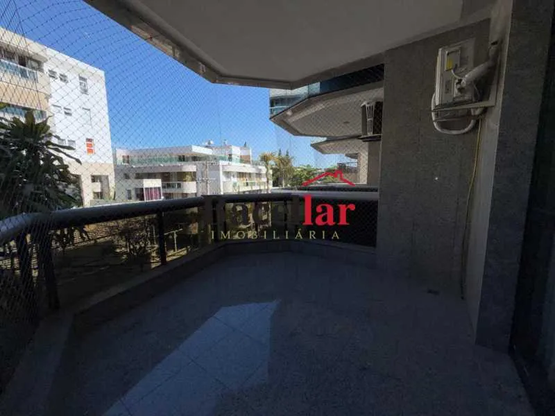 4 quartos e banheira: apartamento de 230 m² — photo 7