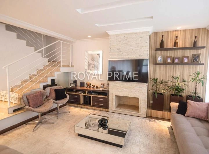 Casa en condominio con cocina equipada y 4 dormitorios