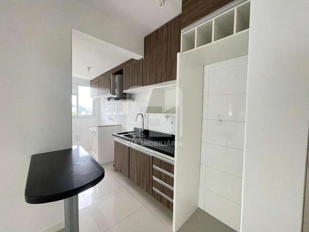 Floor-to-ceiling windows in a 2-bedroom apartment, 87 m² — photo 2