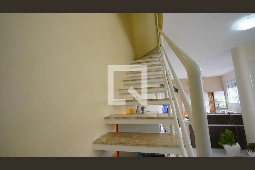 Apartamento amueblado con 3 dormitorios en suite y balcón — photo 12