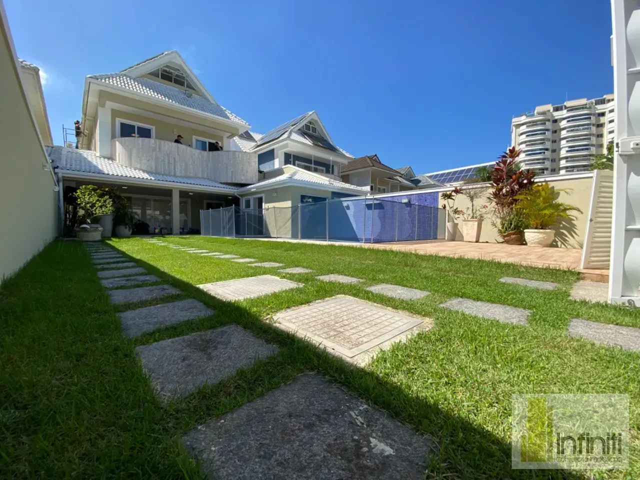 Casa sem mobília com 3 quartos e 5 banheiros — photo 11