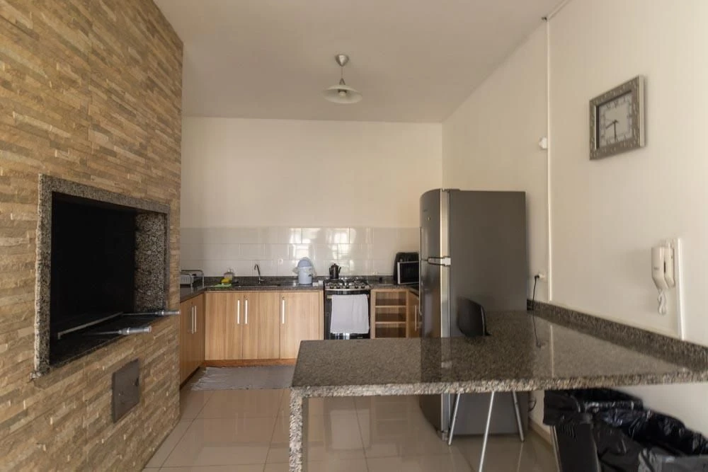 2-bedroom apartment with a home office — photo 20