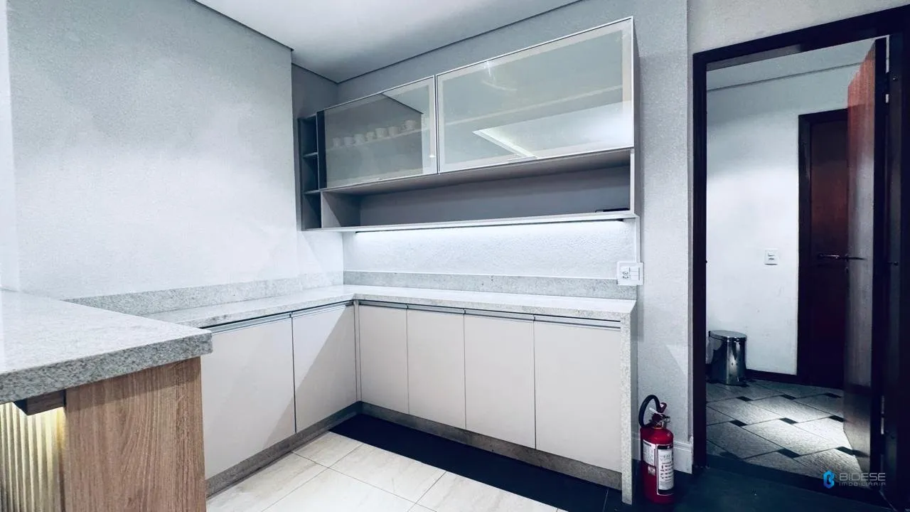 Bathtub in a one-bedroom apartment, 89 m² — photo 20