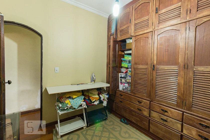 House with 6 bedrooms and 480 m², 6 bathrooms — photo 38