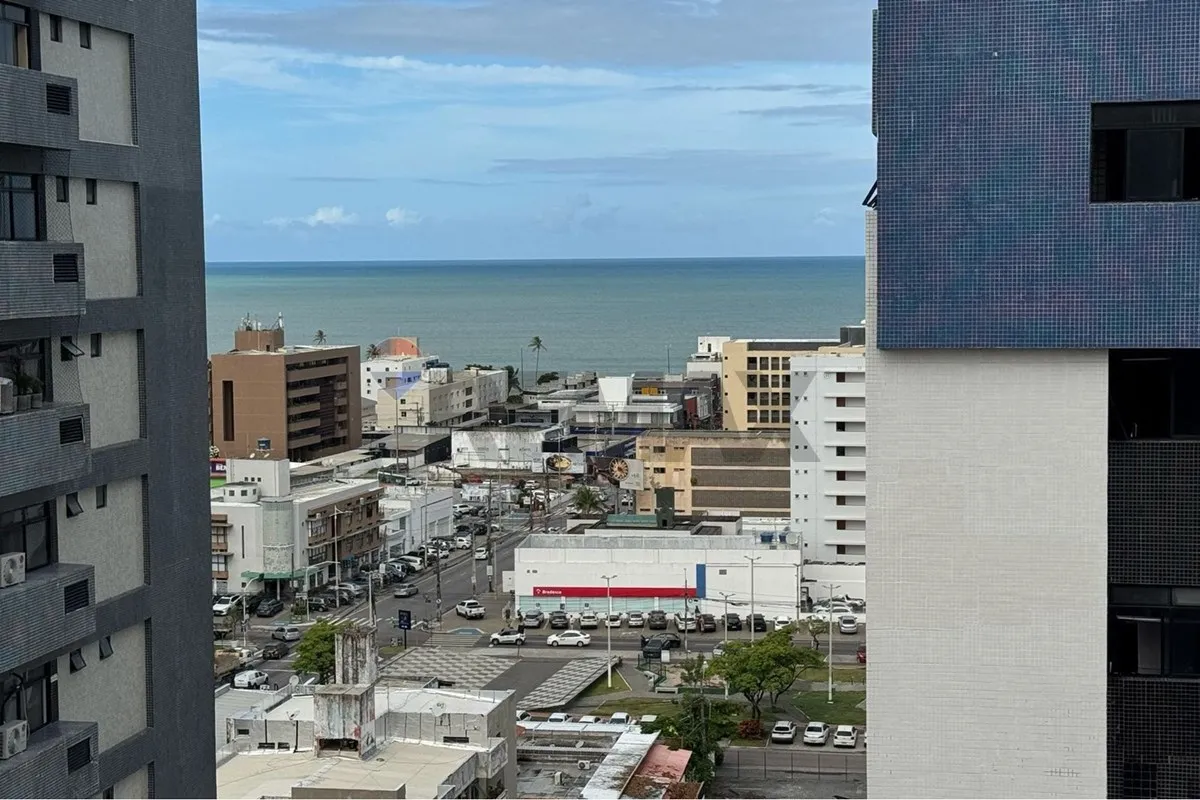 4-bedroom apartment with a water view in João Pessoa — photo 10