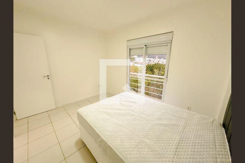 Apartamento com cozinha separada e 2 quartos e 1 vaga — photo 19