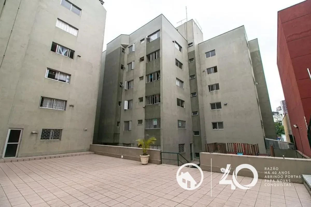 Apartment, 104 m², with wood or laminate floors — photo 16