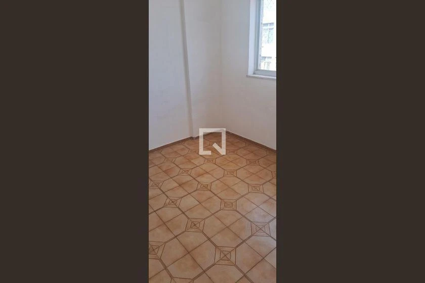 Apartamento para aluguel com 2 quartos e 1 banheiro — photo 15