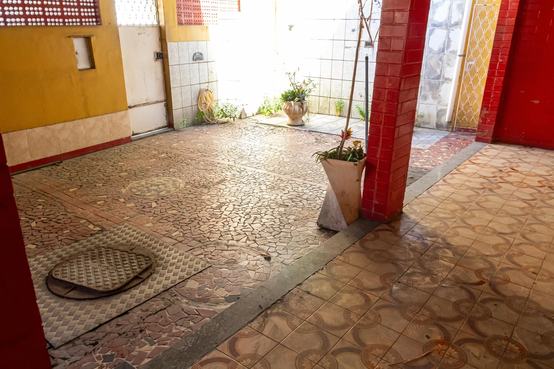 Casa com 3 dormitórios e 2 vagas, com área de serviço — photo 100