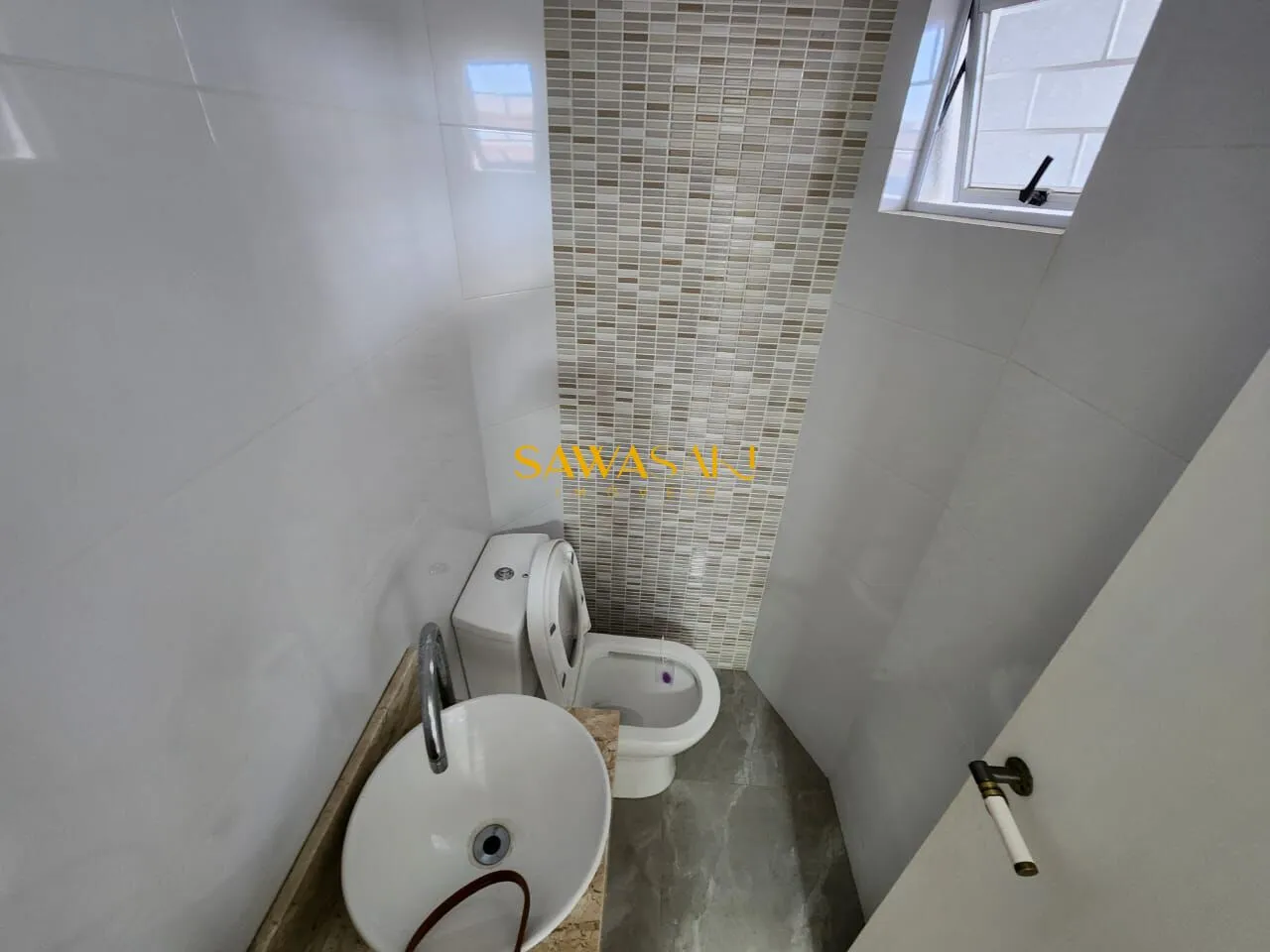Two-story house with 3 bedrooms and 3 parking spaces — photo 7
