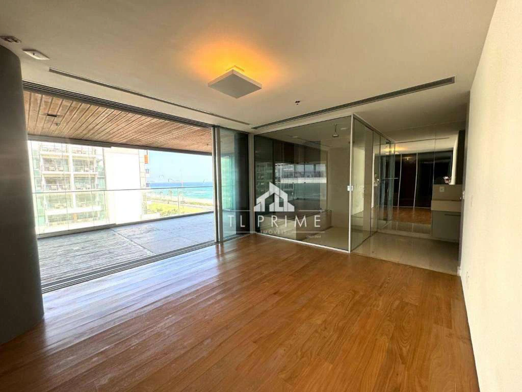 Apartamento de 1 quarto de 169 m² com varanda — photo 14