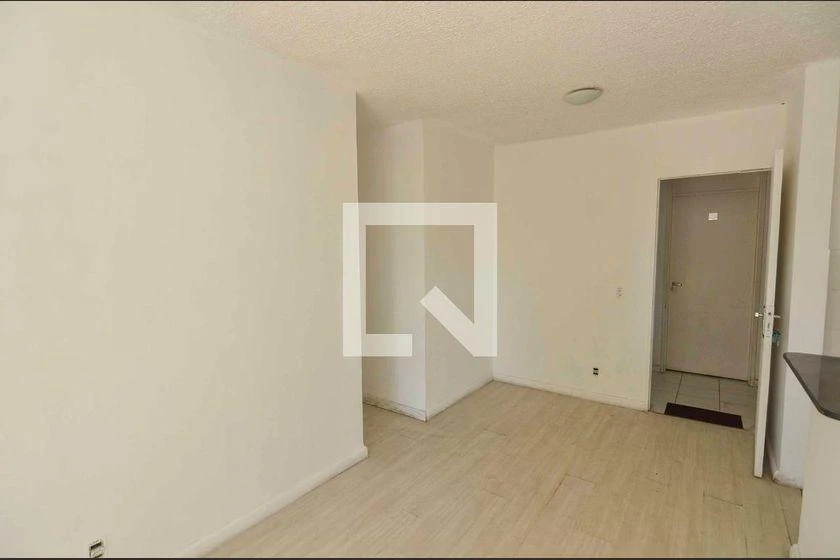 Apartamento de 2 quartos em condomínio com piscina — photo 9