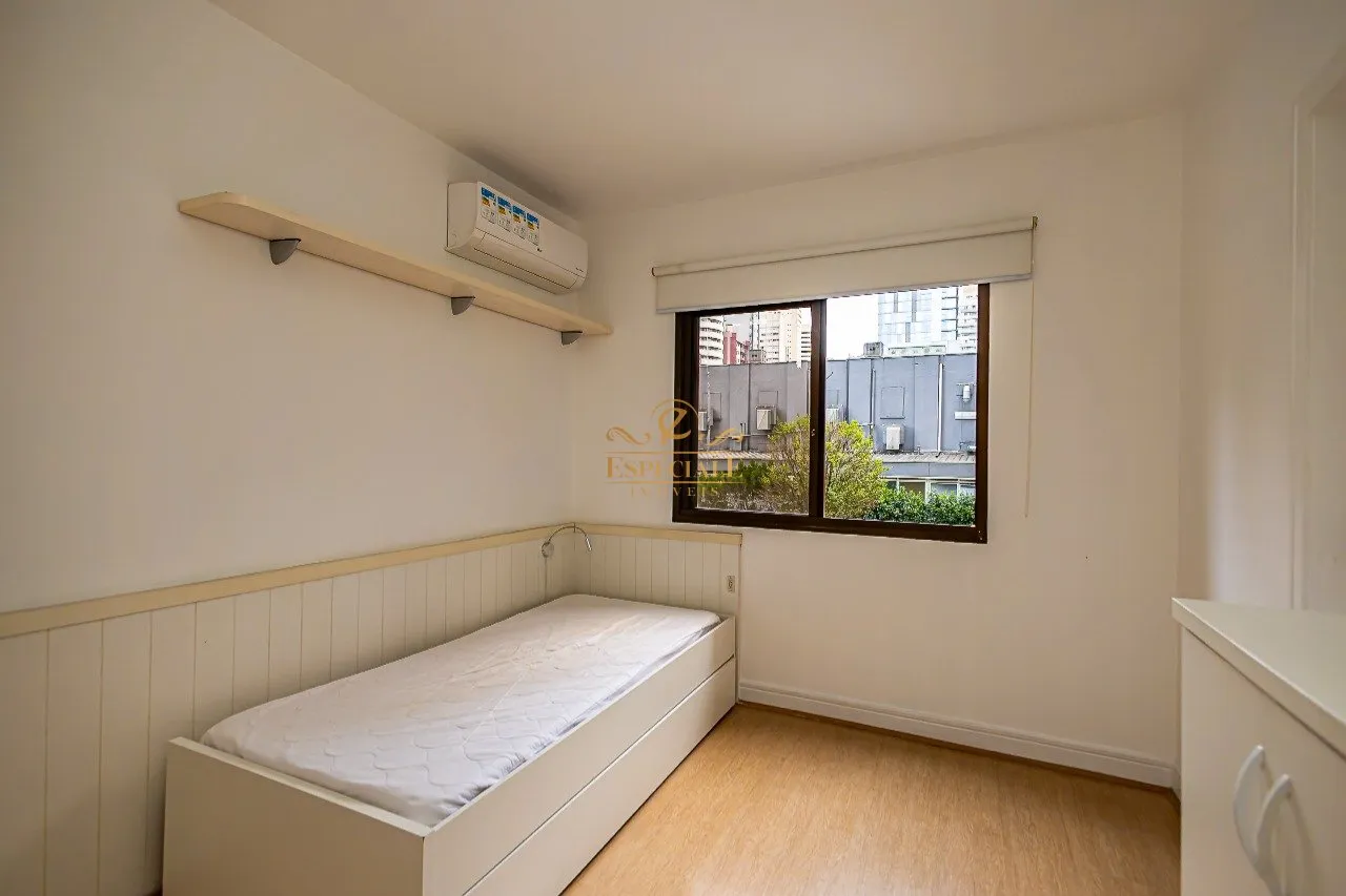 Apartment with 3 en-suite bedrooms and balcony — photo 23