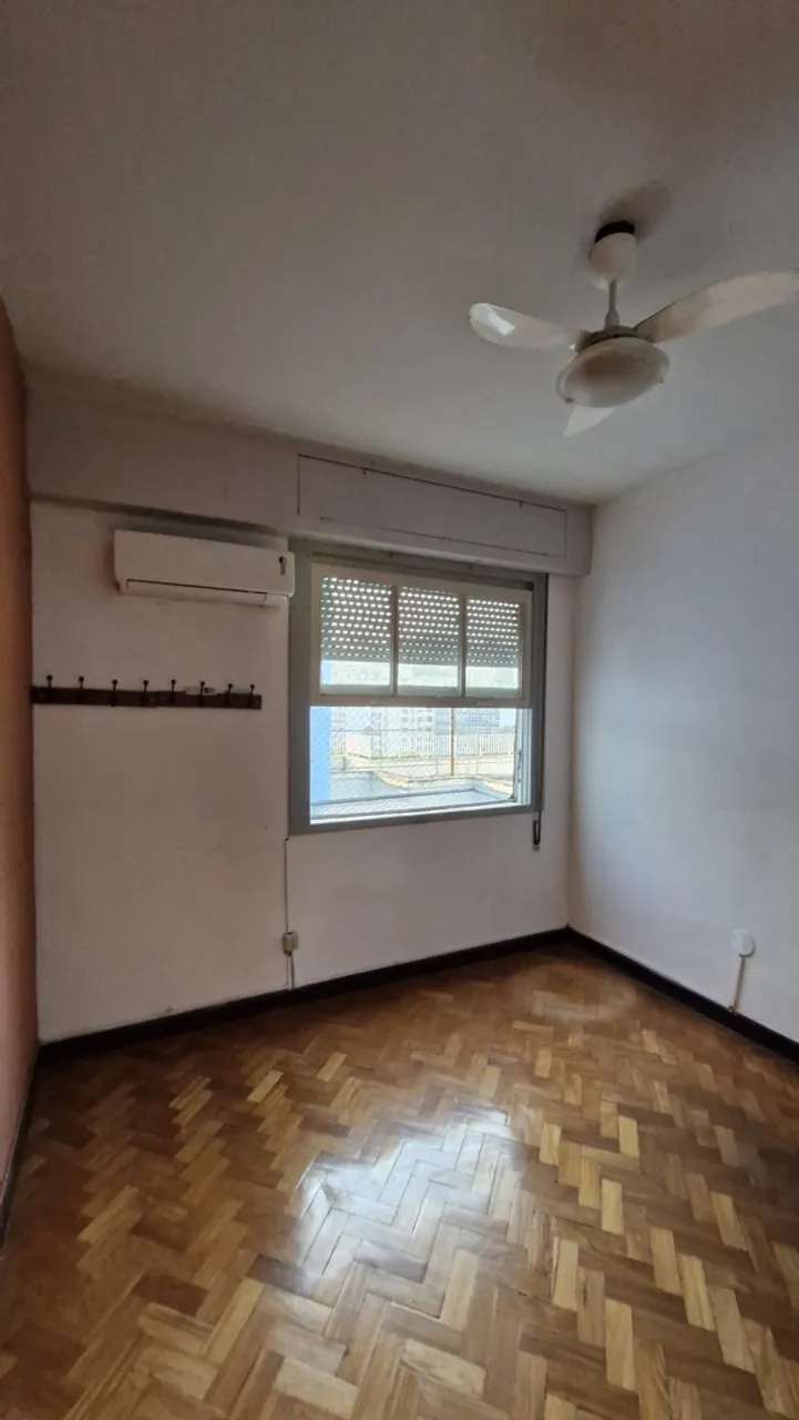 Bathtub in a 2-bedroom apartment, 95 m² — photo 12