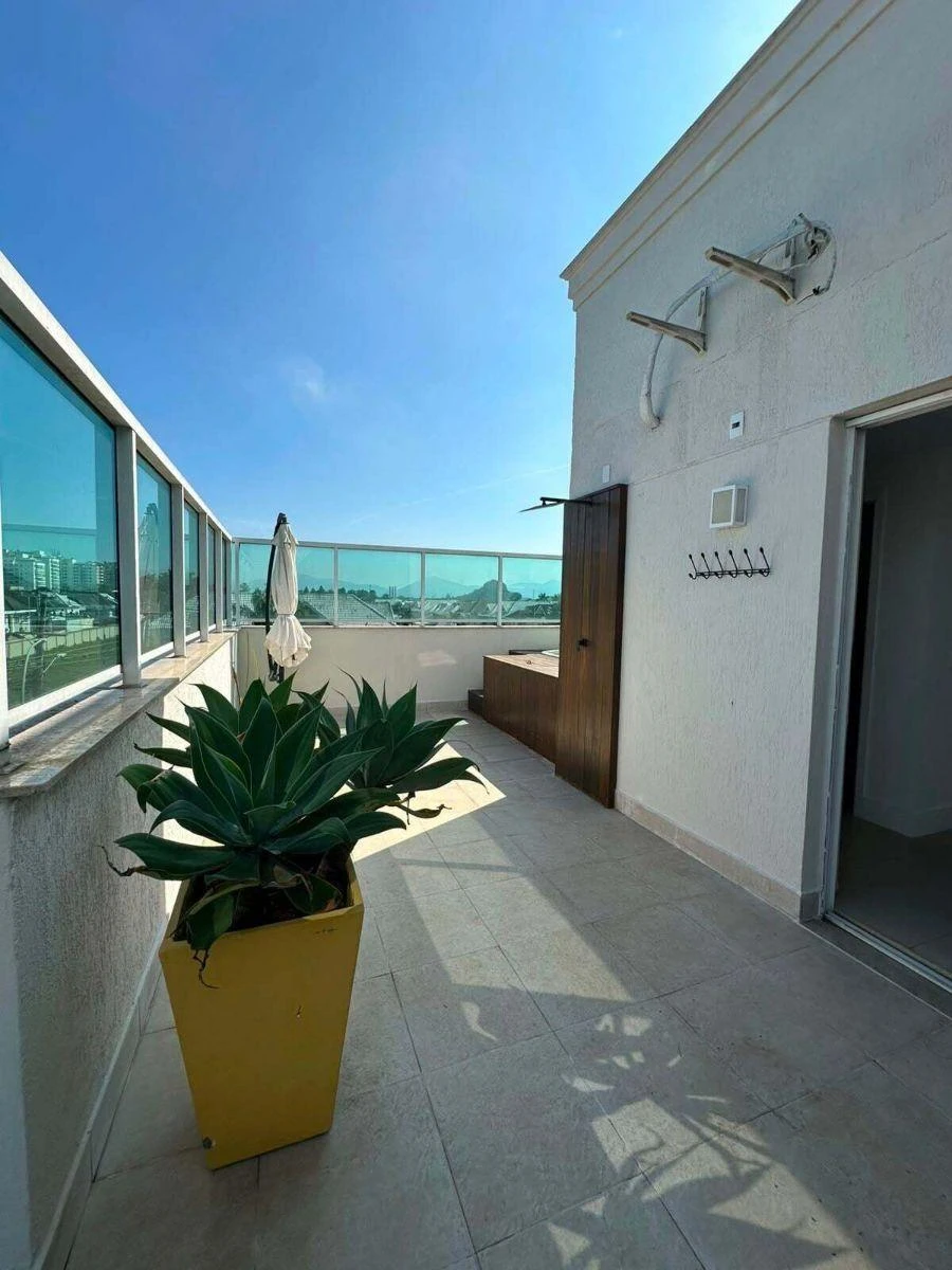 Duplex apartment with 4 bedrooms, 2 en-suites and 160 m² — photo 7