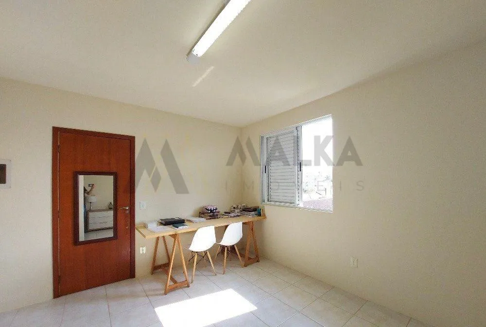 Home office in a 3-bedroom house, 174 m² — photo 24