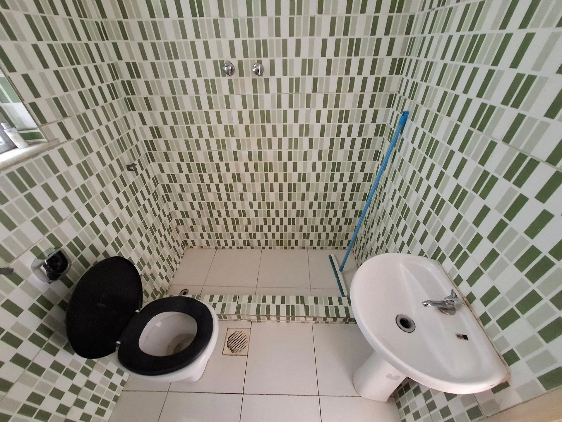 Furnished 1-bedroom apartment with 1 parking space — photo 12