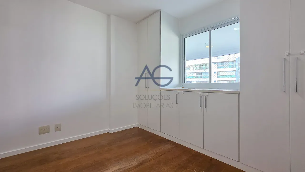 110 m² apartment with 2 bedrooms and 2 parking spots — photo 15