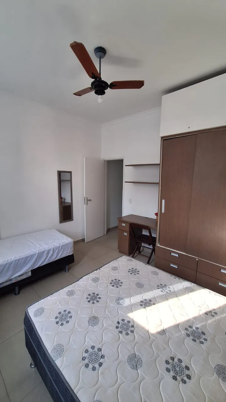 Furnished 1-bedroom apartment with open-plan kitchen — photo 18
