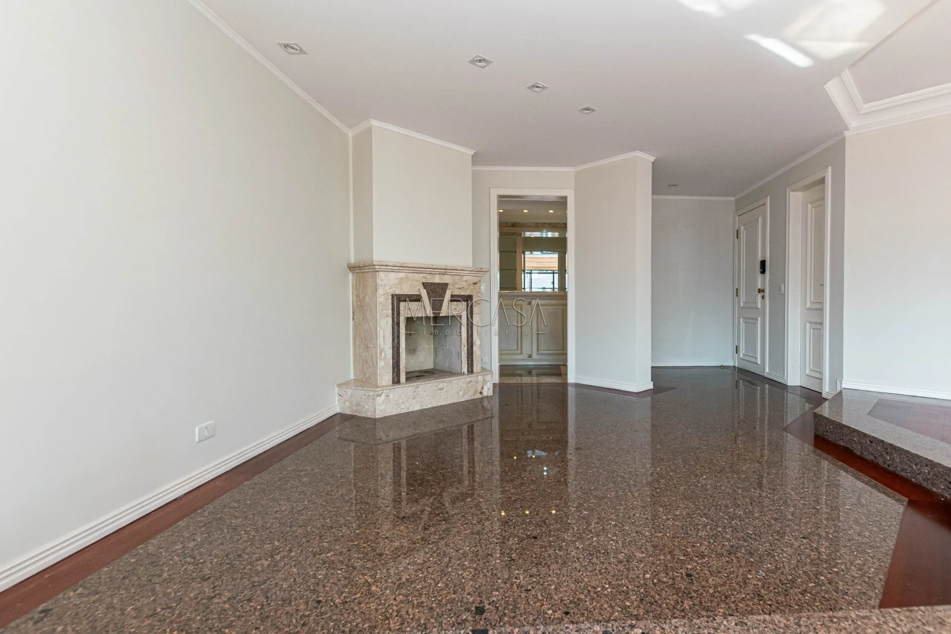 Apartamento com 3 quartos, 5 banheiros e 4 vagas — photo 11