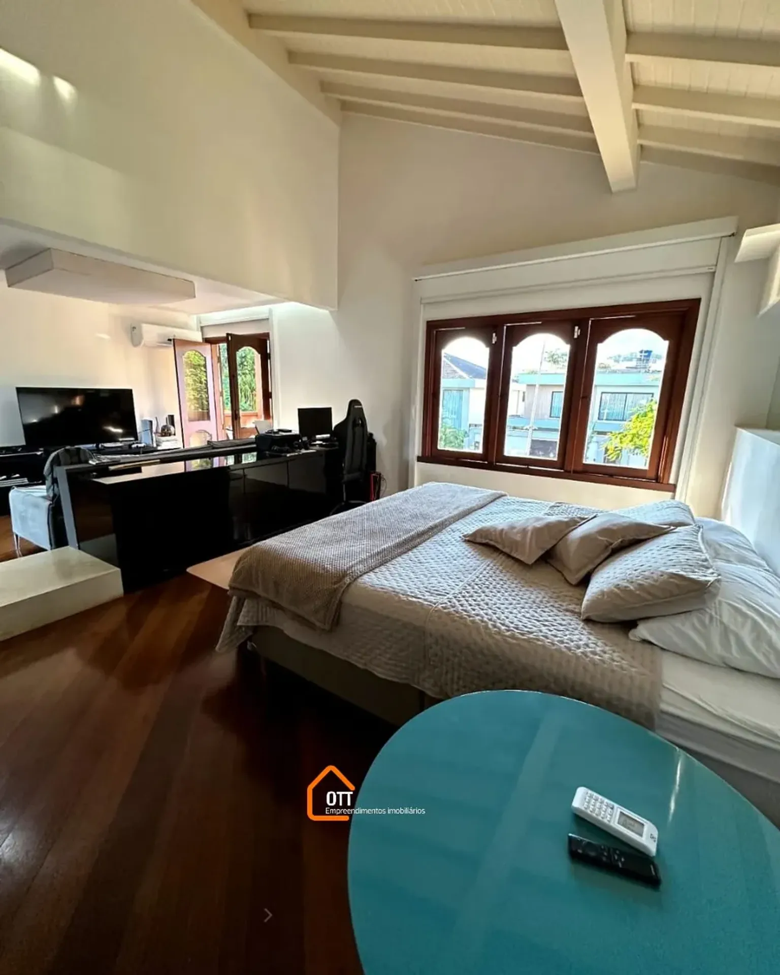 Casa com varanda e churrasqueira 5 quartos e 5 banheiros — photo 45