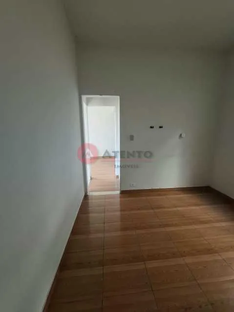 Apartamento com piso de madeira ou laminado, Brás de Pina — photo 7
