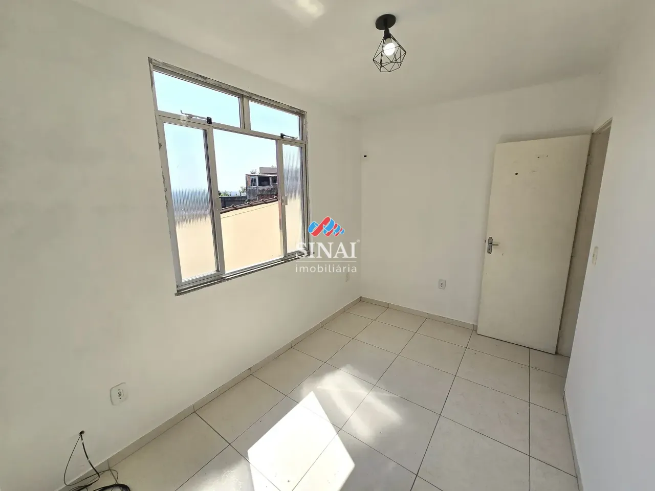 Apartamento com 2 quartos e cozinha com fogão a gás — photo 9