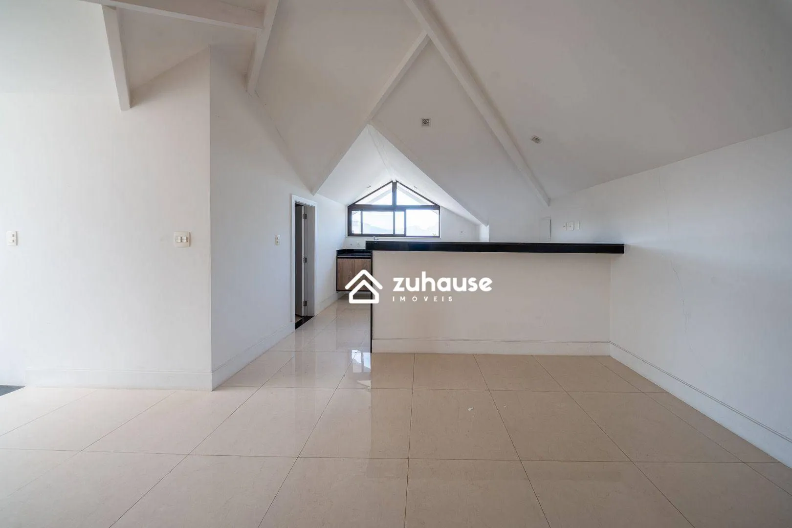 Unfurnished house with 4 bedrooms and open-plan kitchen — photo 43