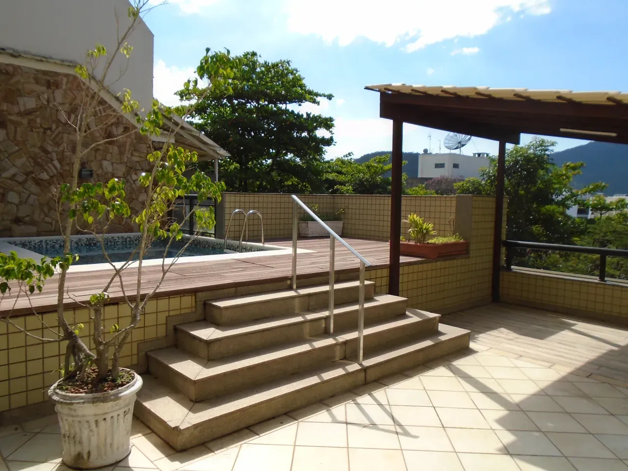 Apartamento, 302 m², com janelas do piso ao teto — photo 16