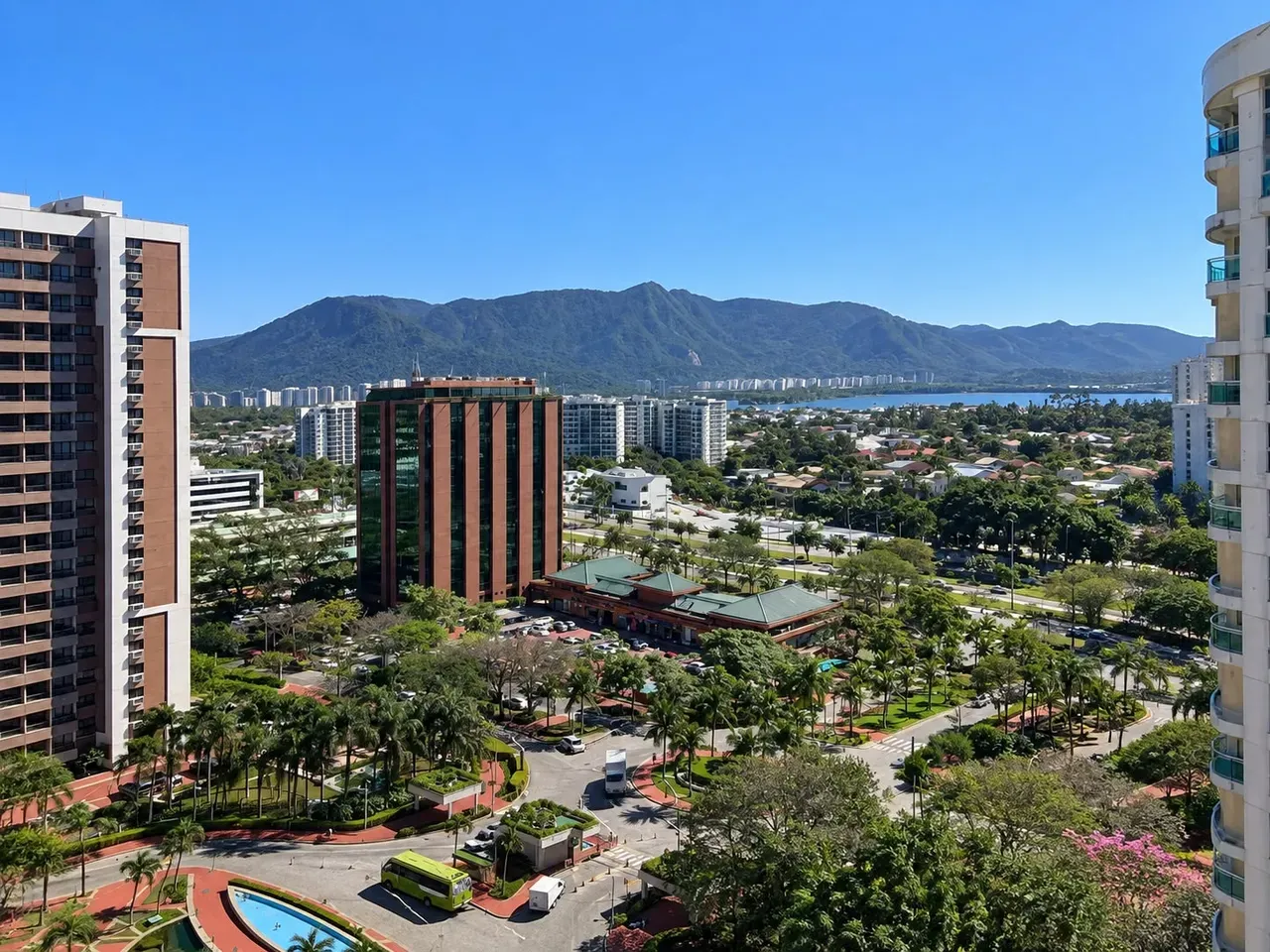 82 m² apartment with a mountain view and a home office — photo 9