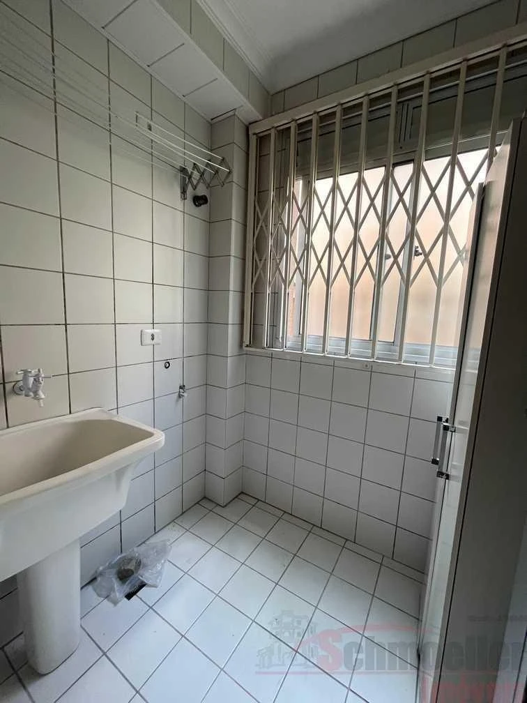 60 m² apartment with a washing machine and a walk-in closet — photo 18