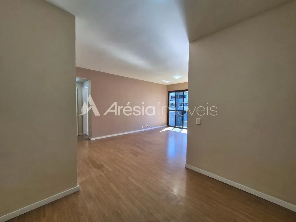 Apartment, 123 m², with wood or laminate floors — photo 17