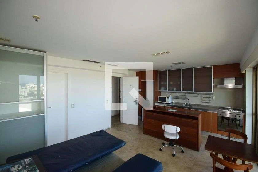 Estudio amueblado con 1 dormitorio, balcón y 40 m² — photo 3