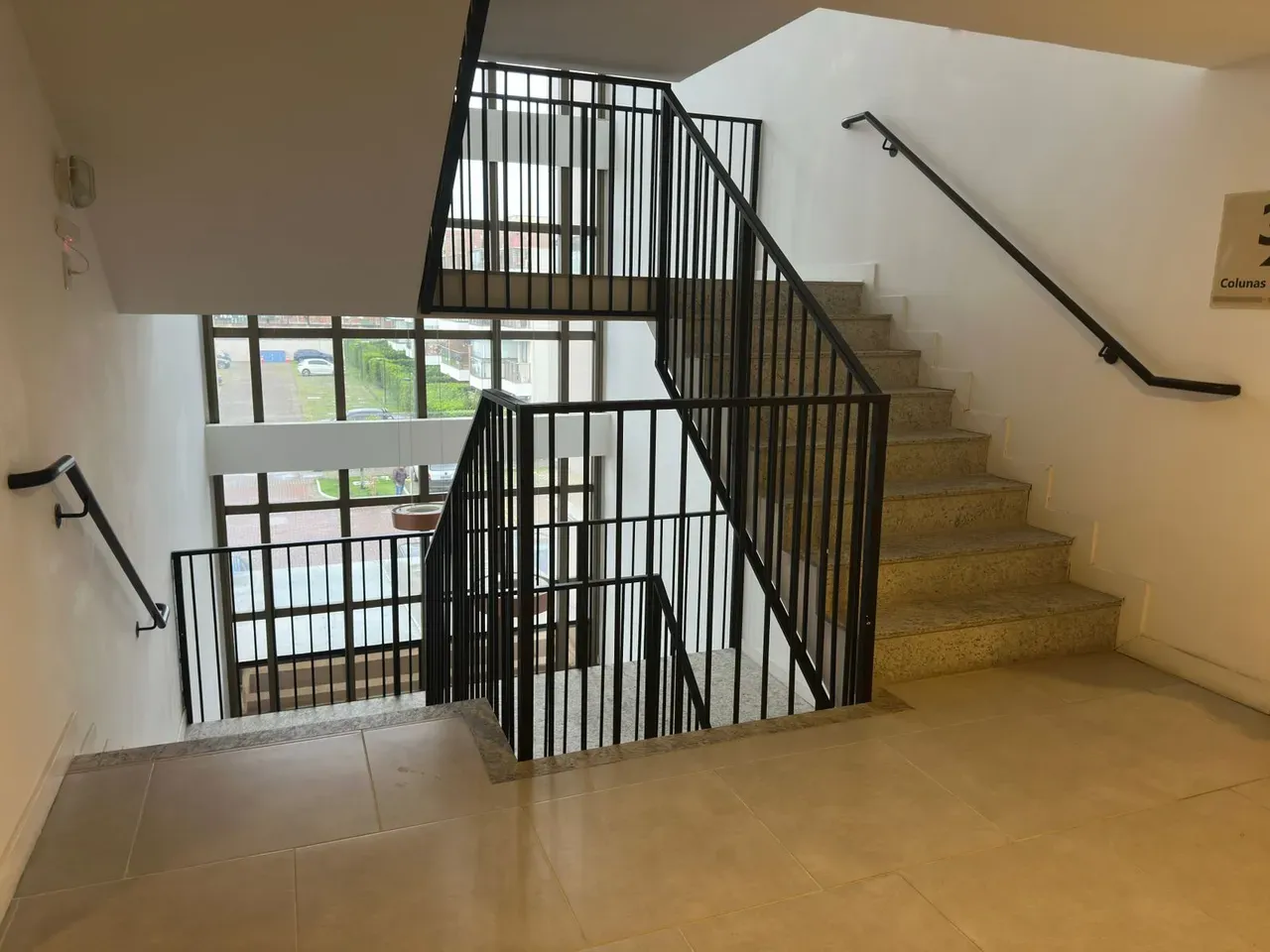 Mountain view in a 2-bedroom apartment, 140 m² — photo 18