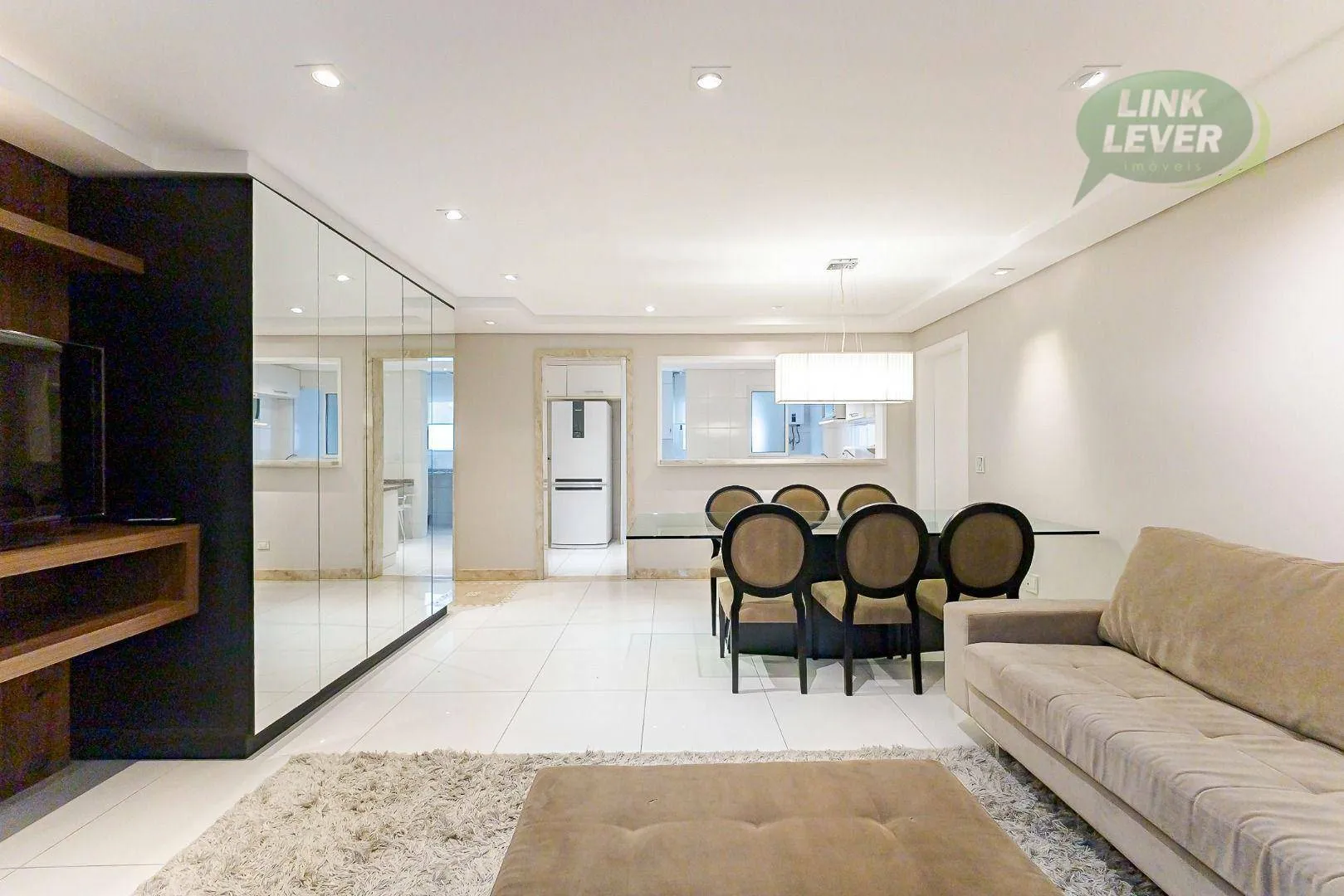 Apartment with 3 bedrooms, balcony and 135 m² — photo 11