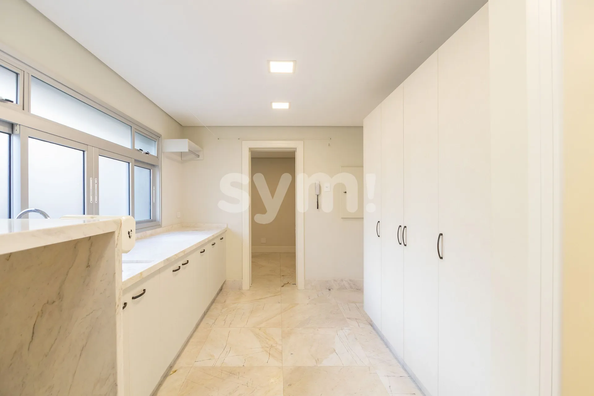 Квартира 442 м² з каміном та панорамними вікнами — photo 40