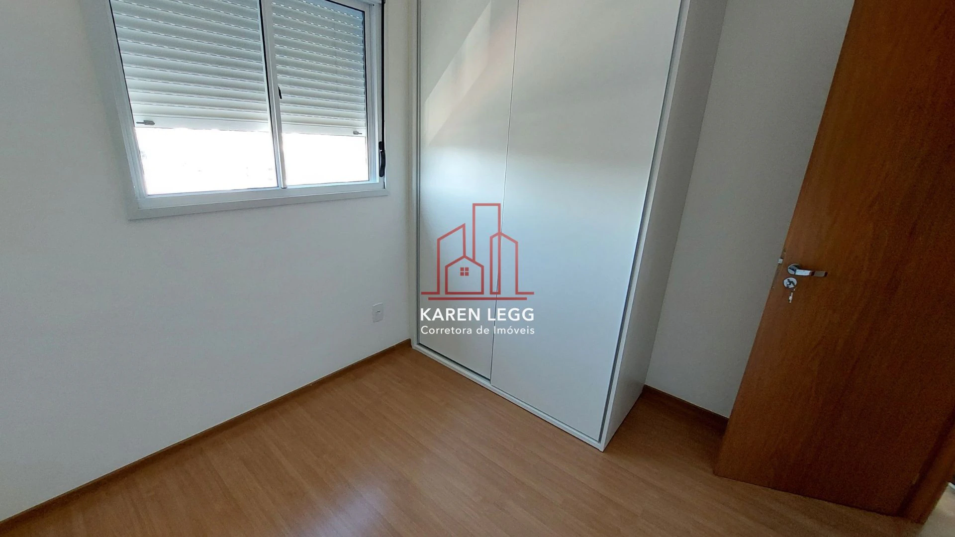 43 m² apartment with a washing machine and a home office — photo 4