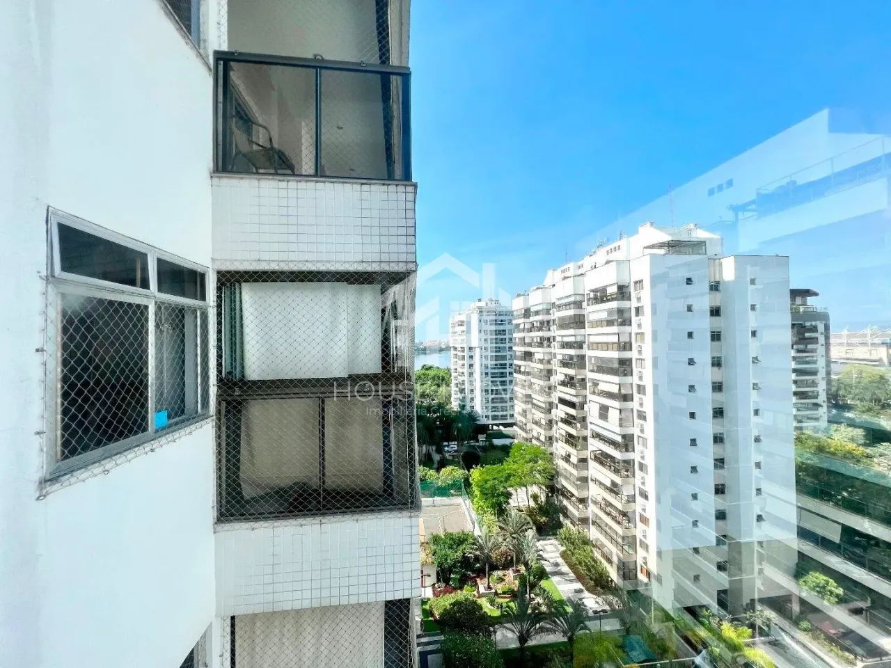 Apartamento com 2 quartos, 2 banheiros e 1 vaga — photo 3