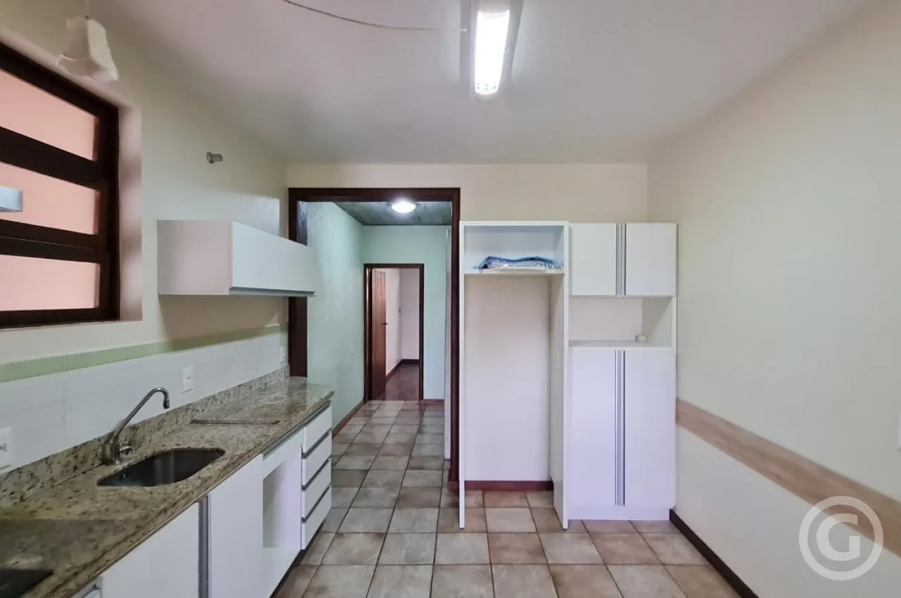 Apartamento de 80 m² com 1 dormitório e vaga