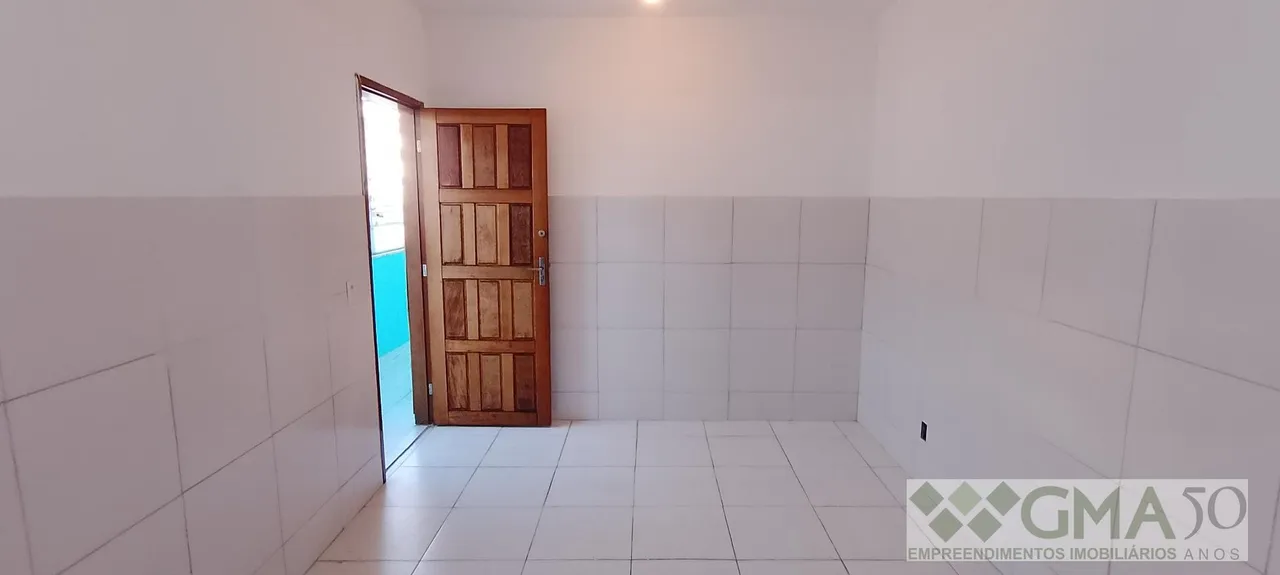 Unfurnished studio kitnet with 1 bathroom and laundry area — photo 2