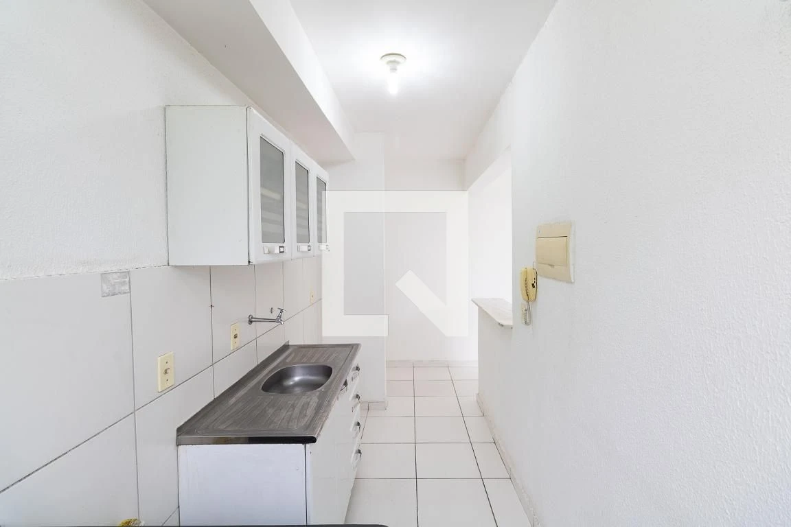 Apartamento con piso de cerámica, 2 dormitorios y 1 plaza — photo 31