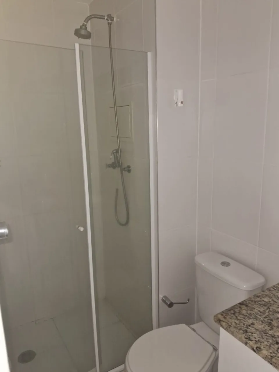 2-bedroom 2-bath apartment with integrated kitchen — photo 14