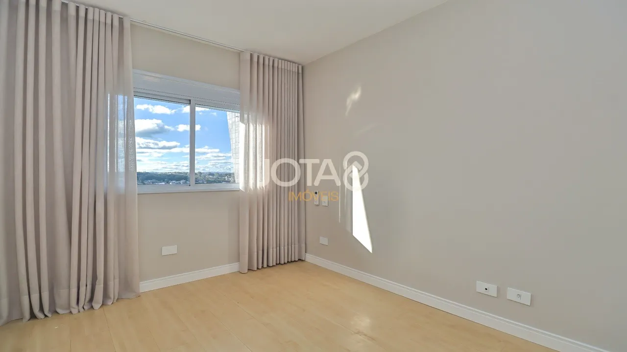 Apartamento de 3 dormitorios, 136 m² y 2 plazas — photo 15