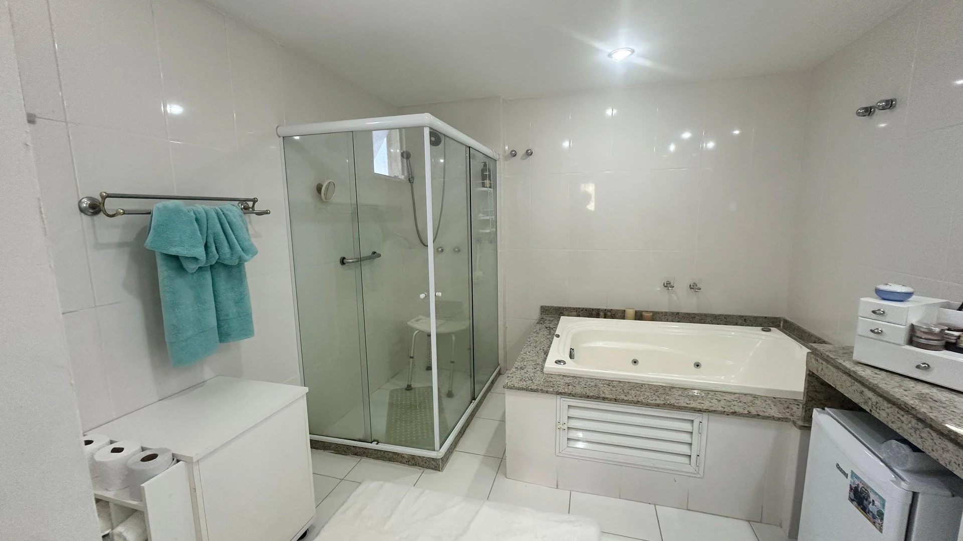 Casa mobiliada em condomínio com 5 quartos e quintal — photo 33