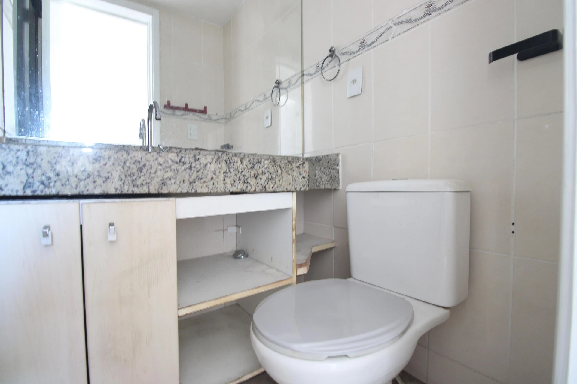 3-bedroom apartment with an en-suite and balcony — photo 34