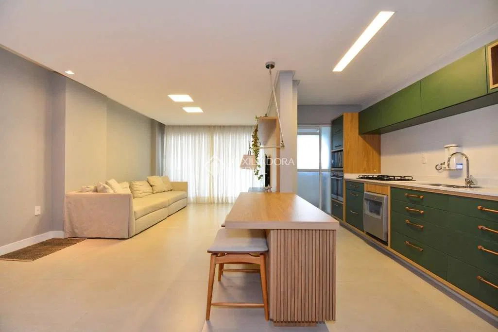Apartamento de 3 quartos com 2 vagas e 158 m²