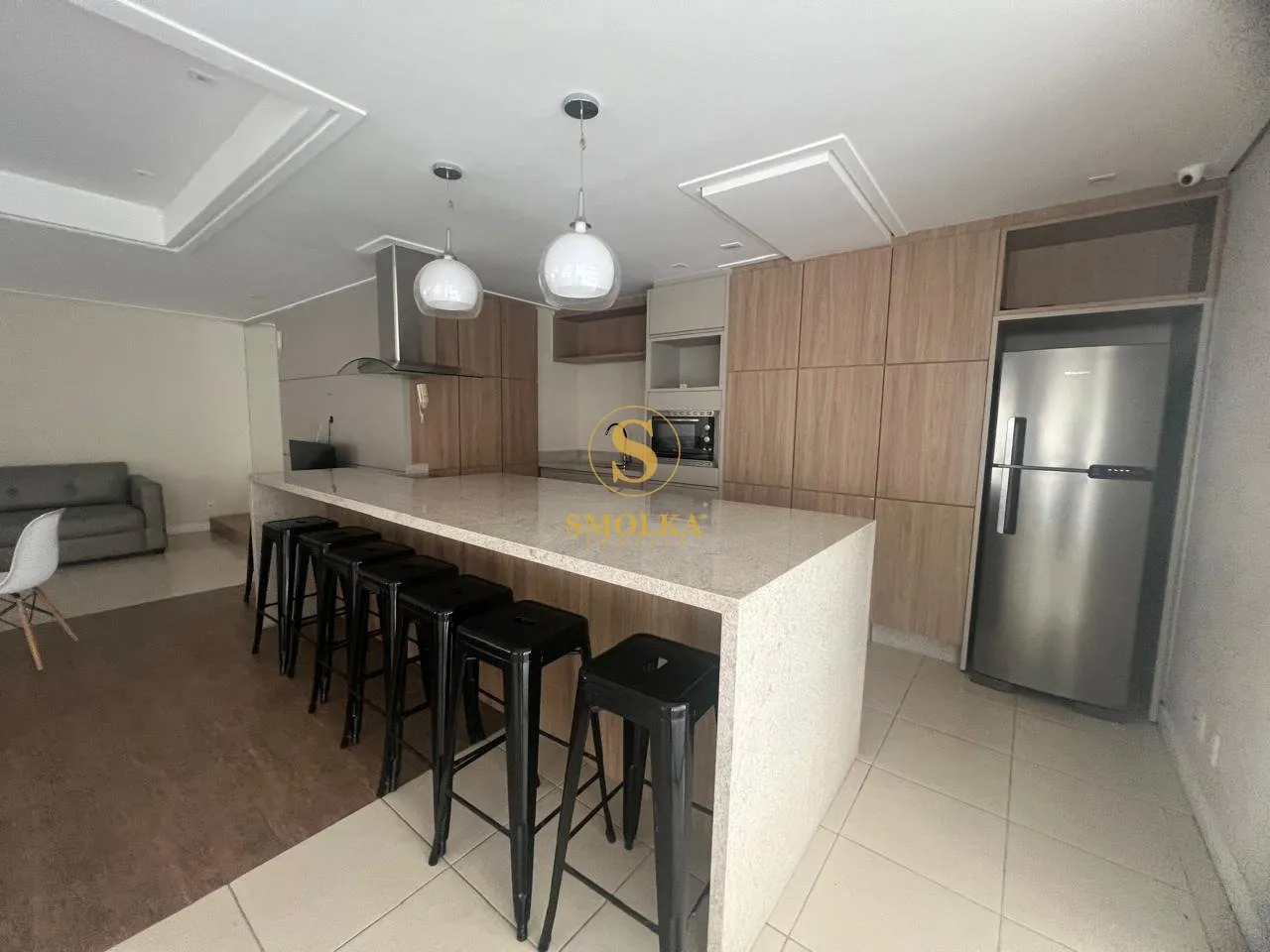 98 m² apartment with an open-plan kitchen and parking — photo 2